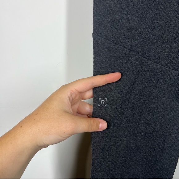 Lululemon Men’s At Ease Jogger Size Small - Picture 10 of 12